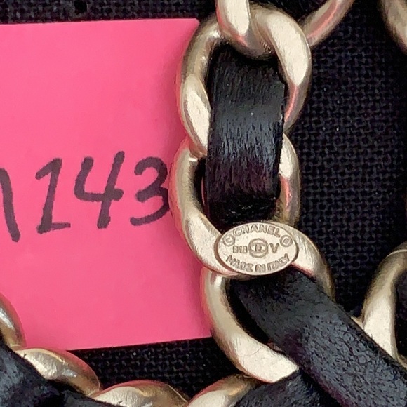 Chanel Classic Brooch Interwoven Leather - Picture 6 of 11